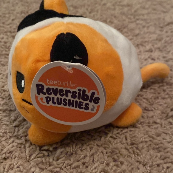 NWT Tee Turtle Reversible plush stuffed animal calico cat - Picture 3 of 6